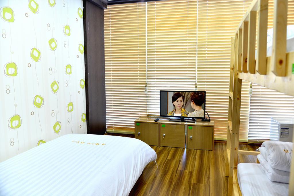 Seom Guesthouse Seogwipo Eksteriør bilde