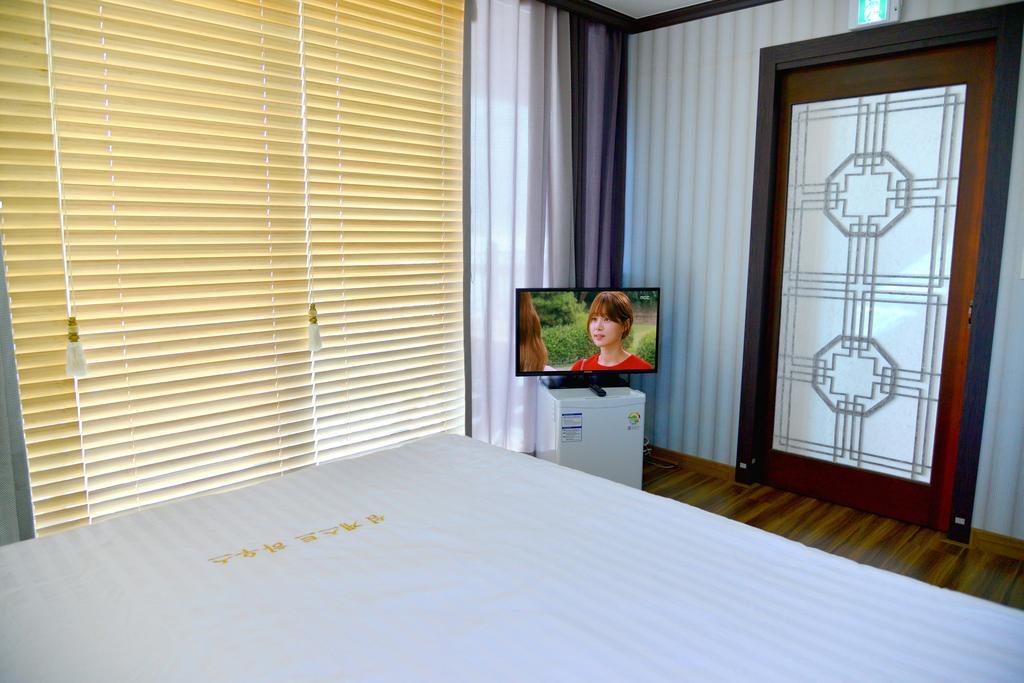 Seom Guesthouse Seogwipo Eksteriør bilde