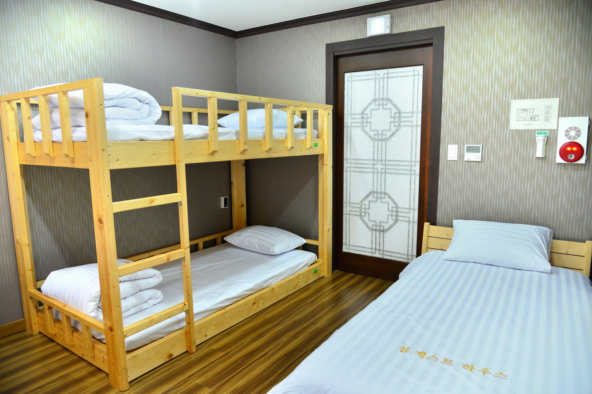Seom Guesthouse Seogwipo Eksteriør bilde